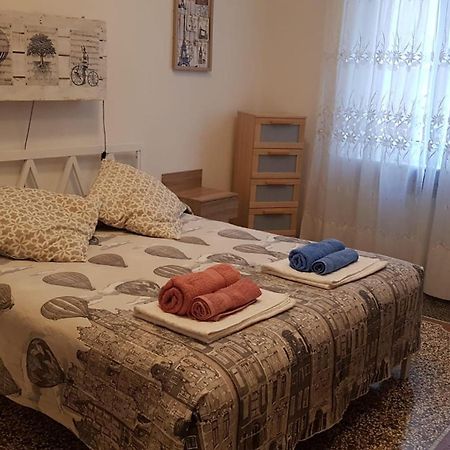 Apartamento La Casa Di Bonnie & Clyde Génova Exterior foto